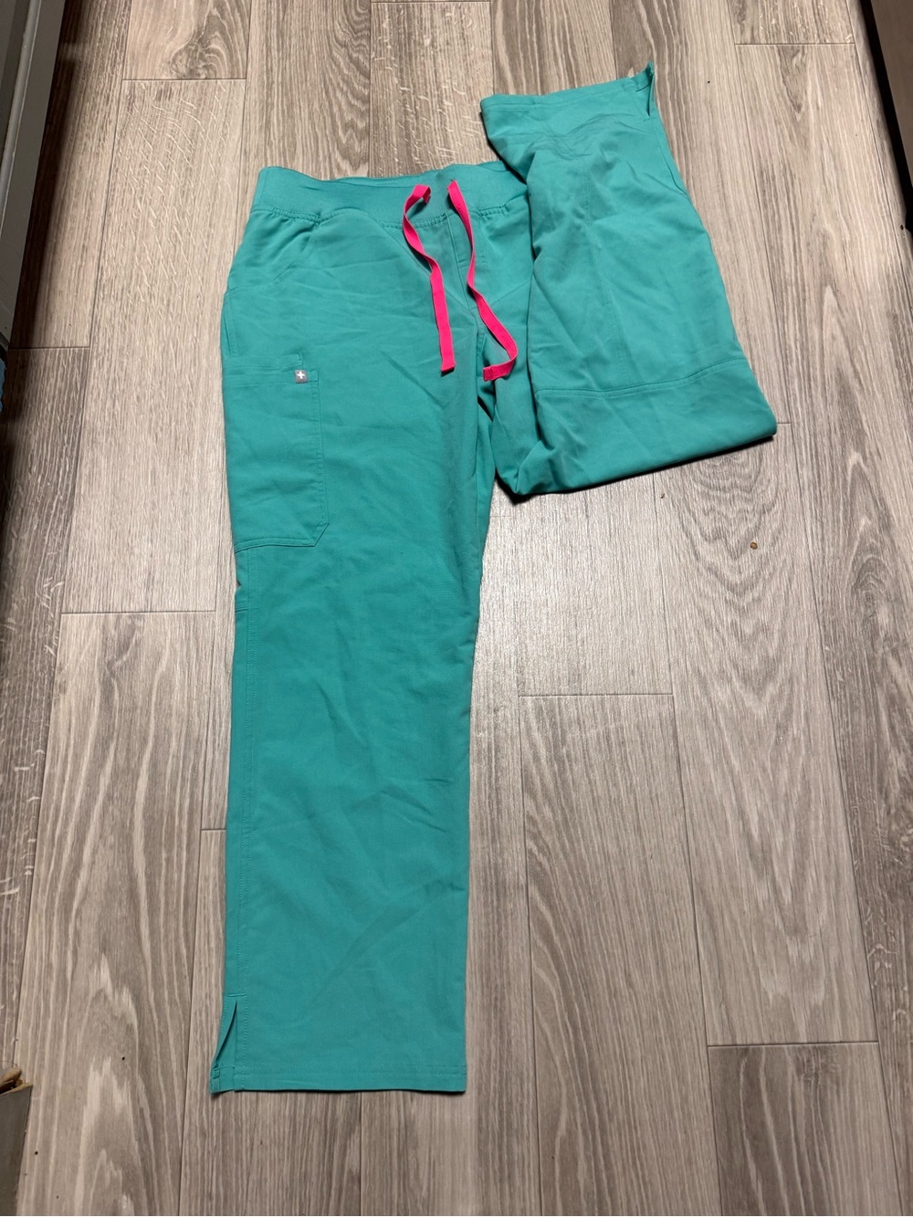 Figs scrub pants size Large